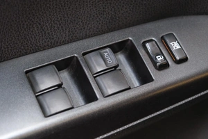 Внедорожник Toyota RAV4 2016 года, 2599000 рублей, Омск