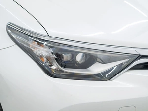 Хетчбэк Toyota Auris 2016 года, 1455000 рублей, Красноярск