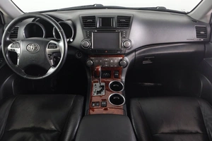 Внедорожник Toyota Highlander 2012 года, 2019000 рублей, Пермь