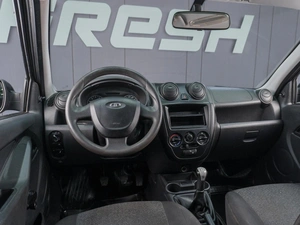 Седан ВАЗ (LADA) Granta 2018 года, 349000 рублей, Сургут