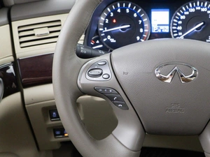 Седан Infiniti Q70 2014 года, 1827077 рублей, Москва