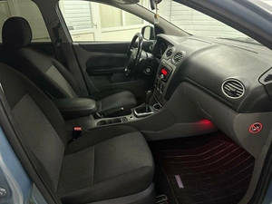 Хетчбэк Ford Focus 2010 года, 630000 рублей, Ачинск