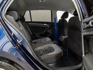 Хетчбэк Volkswagen Golf 2015 года, 1300000 рублей, Красноярск