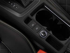 Внедорожник Audi Q3 2025 года, 4949050 рублей, Москва