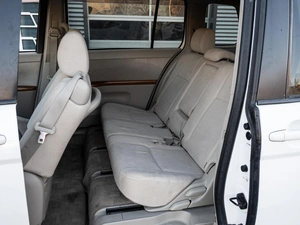 Минивэн Toyota Isis 2010 года, 1155000 рублей, Краснодар