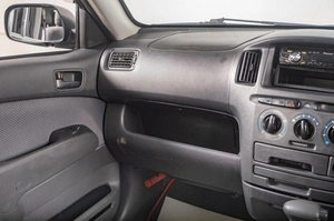 Универсал Toyota Succeed 2002 года, 449000 рублей, Томск