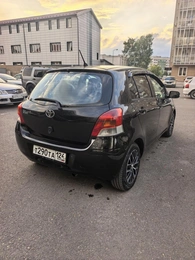 Хетчбэк Toyota Vitz 2009 года, 660000 рублей, Сосновоборск