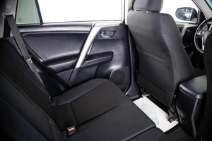 Внедорожник Toyota RAV4 2017 года, 2199000 рублей, Пермь