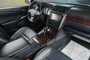 Седан Toyota Camry 2015 года, 2079000 рублей, Тюмень
