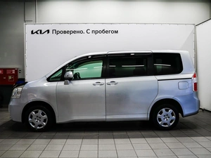 Минивэн Toyota Noah 2008 года, 1150000 рублей, Красноярск