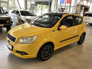 Хэтчбек Chevrolet Aveo 2009 года, 625000 рублей, Орёл