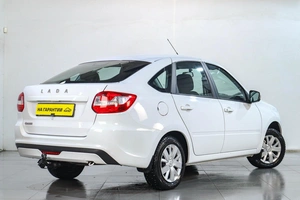 Лифтбек ВАЗ (LADA) Granta 2023 года, 889000 рублей, Челябинск