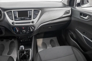 Седан Hyundai Solaris 2021 года, 1219000 рублей, Барнаул