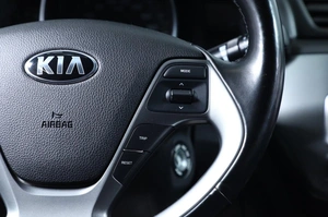 Седан Kia Rio 2017 года, 1369000 рублей, Новосибирск