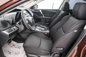 Седан Mazda 3 2012 года, 899000 рублей, Красноярск