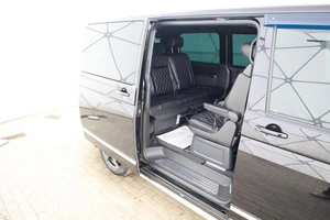 Минивэн Volkswagen Multivan 2018 года, 4999000 рублей, Обнинск