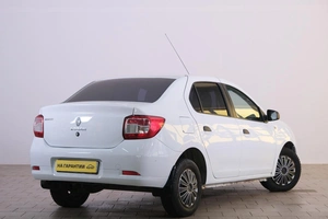 Седан Renault Logan 2017 года, 469000 рублей, Омск
