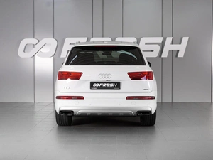 Внедорожник Audi Q7 2019 года, 5337000 рублей, Красный Пахарь