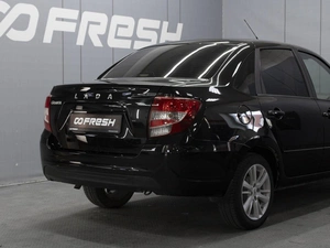 Седан ВАЗ (LADA) Granta 2023 года, 710000 рублей, Омск