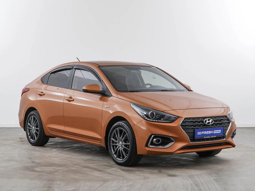 Седан Hyundai Solaris 2017 года, 1561077 рублей, Москва