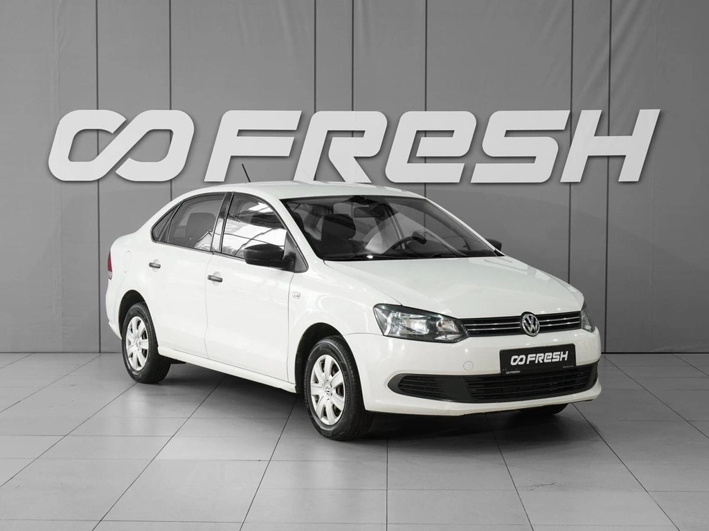 Седан Volkswagen Polo 2013 года, 909000 рублей, Тверь