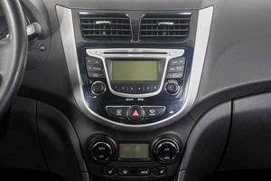 Седан Hyundai Solaris 2012 года, 899000 рублей, Кемерово