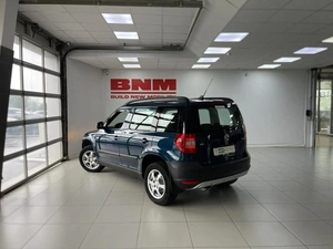Внедорожник Skoda Yeti 2012 года, 1230000 рублей, Смоленск