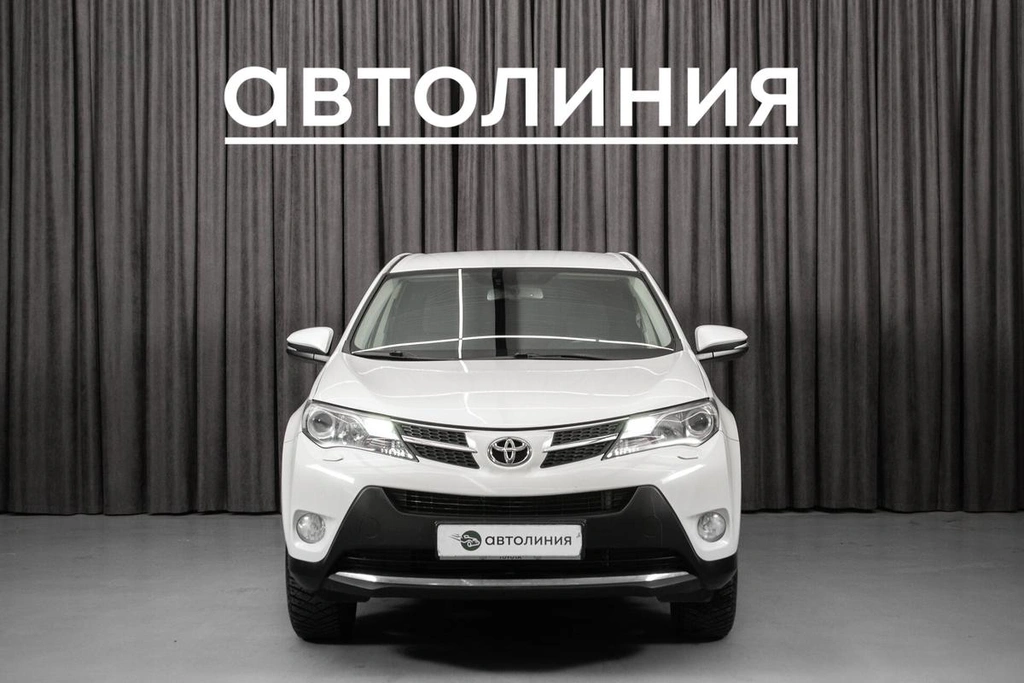 Внедорожник Toyota RAV4 2013 года, 1799000 рублей, Красноярск
