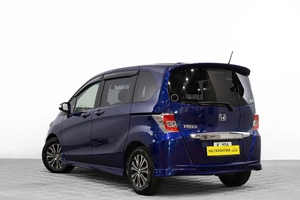 Минивэн Honda Freed 2015 года, 1249000 рублей, Барнаул