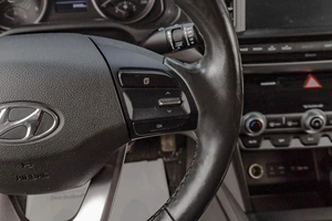 Седан Hyundai Avante 2019 года, 1619000 рублей, Челябинск