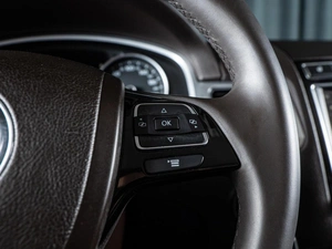 Внедорожник Volkswagen Touareg 2016 года, 3450000 рублей, Волгоград