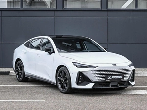 Лифтбек Changan UNI-V 2024 года, 2544000 рублей, Кирилловка