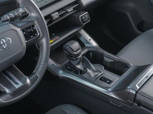 Внедорожник Toyota RAV4 2026 года, 5149000 рублей, Сургут