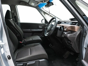 Минивэн Honda Freed 2019 года, 1450000 рублей, Красноярск