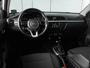 Седан Kia Rio 2019 года, 1270000 рублей, Красный Пахарь