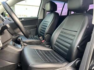 Внедорожник Volkswagen Tiguan 2011 года, 1160000 рублей, Ижевск