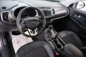 Внедорожник Kia Sportage 2013 года, 1399000 рублей, Омск