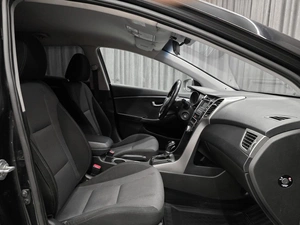 Хетчбэк Hyundai i30 2013 года, 825000 рублей, Красноярск