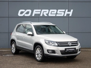Внедорожник Volkswagen Tiguan 2012 года, 1340000 рублей, Краснодар