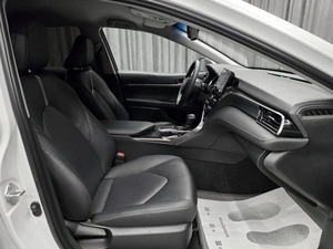 Седан Toyota Camry 2021 года, 2799000 рублей, Красноярск