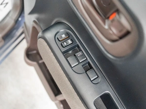 Минивэн Toyota Spade 2012 года, 1000000 рублей, Красноярск