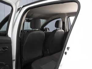 Хетчбэк Renault Sandero 2015 года, 710000 рублей, Омск
