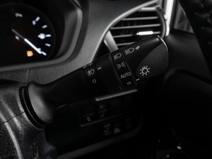 Минивэн Toyota Esquire 2019 года, 2449000 рублей, Тюмень