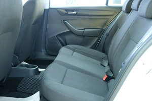 Лифтбек Volkswagen Polo 2021 года, 1699000 рублей, Омск