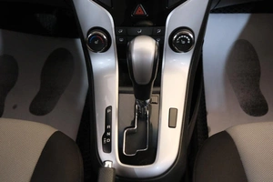 Седан Chevrolet Cruze 2013 года, 749000 рублей, Омск