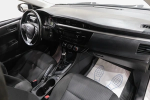 Седан Toyota Corolla 2014 года, 1359000 рублей, Новокузнецк