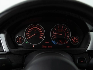 Седан BMW 3 серия 2015 года, 2137077 рублей, Москва