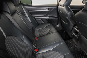 Седан Toyota Camry 2018 года, 2739000 рублей, Пермь