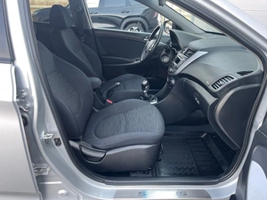 Седан Hyundai Solaris 2015 года, 959000 рублей, Абакан