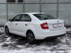 Хэтчбек Skoda Rapid 2015 года, 820000 рублей, Брянск